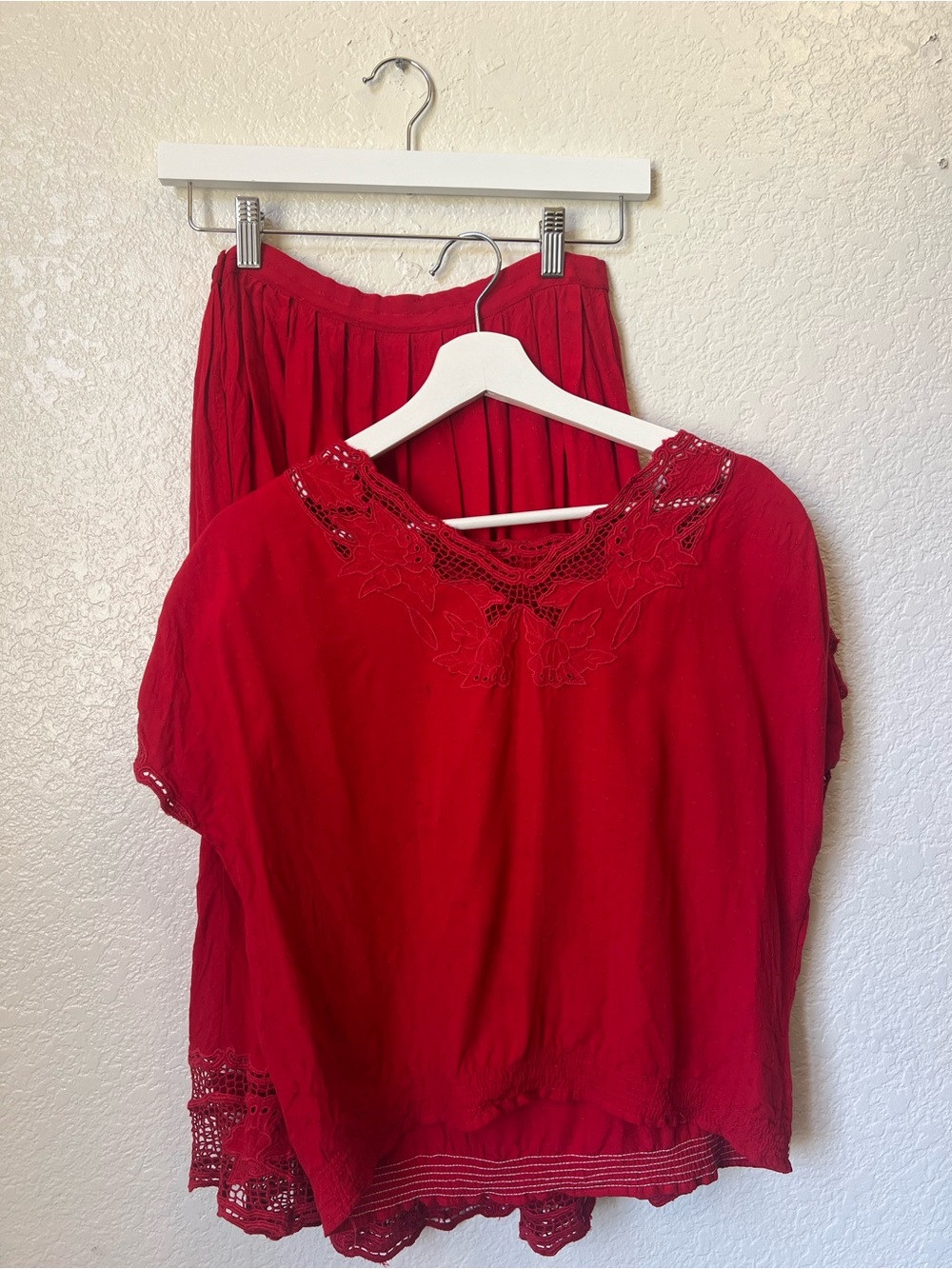 VTG Uluwatu Bali Handmade Red Rayon 2-Piece Skirt & Blouse Set